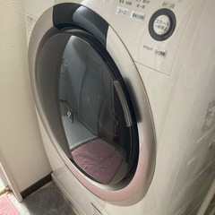 まとめて3点冷蔵庫、洗濯機、机の画像