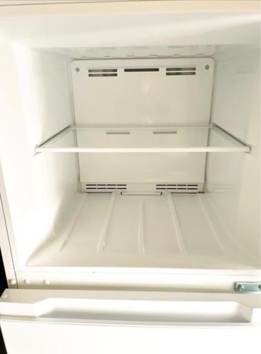 2022年製　YAMADA SELECT 236L ノンフロン冷凍冷蔵庫　