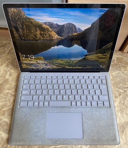 Microsoft Surface ノートPC　Windows 10