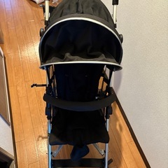 B型ベビーカーの画像