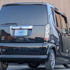 ★H27年！低走行3.2万㌔！N-BOX【SSパッケージ】両側Pスライド！Bカメラ！フルセグTV！Bluetooth接続！社外アルミ！フルセグTV！ETC★の画像