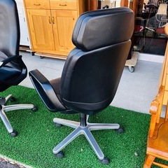 コクヨ　KOKUYO エグゼクティブデスクチェア　黒革ヴィンテージの画像