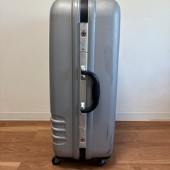 大型スーツケースLサイズの画像