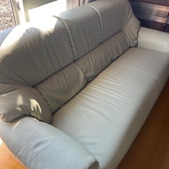 状態良いです^_^3人がけソファ　ライトグリーンの画像