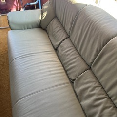 状態良いです^_^3人がけソファ　ライトグリーンの画像