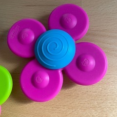 赤ちゃんハンドスピナーの画像