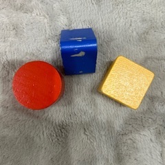 小型知育おもちゃの画像