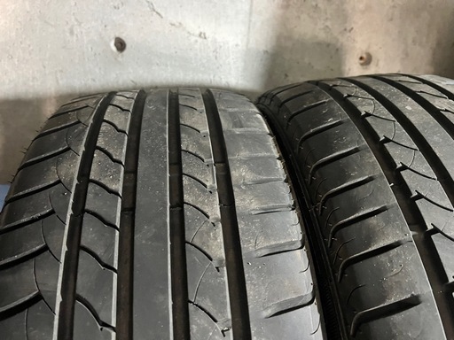 １９インチ２４５／４０zrバリ溝4本セット