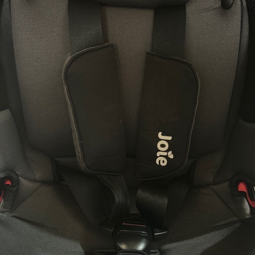 ISOFIX JOIE チャイルドシート　ジュニアシート