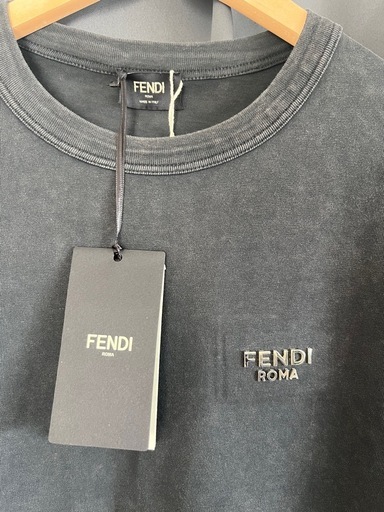 FENDI メンズ　新品Mサイズ
