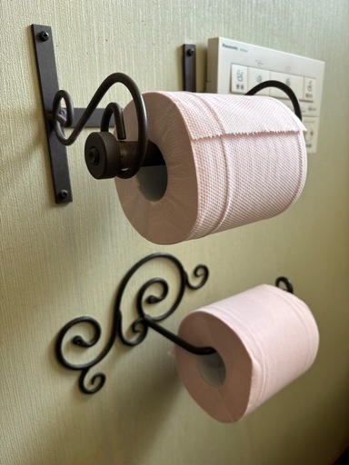 お買い得！アイアン3点セット　トイレットペーパーホルダーと予備ホルダーとタオル掛け