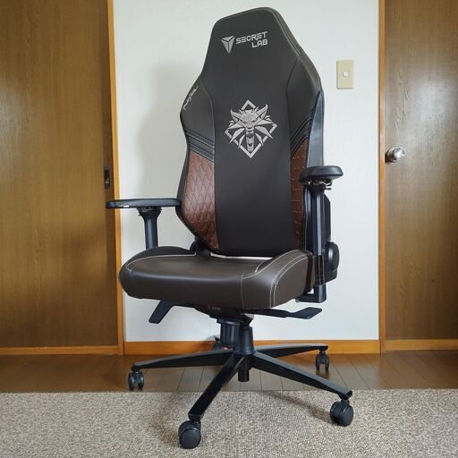 【美品】Secretlab TITAN Evo The Witcher シークレットラボ ウィッチャー ゲーミングチェア XLサイズ 