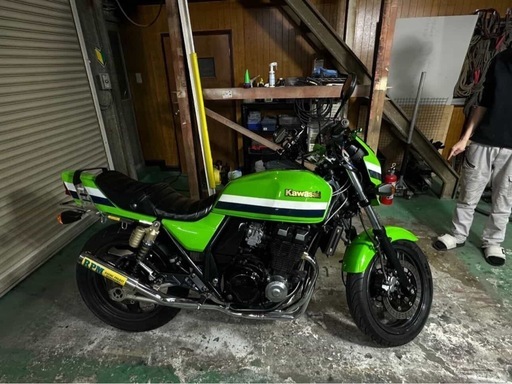 バイク ZRX