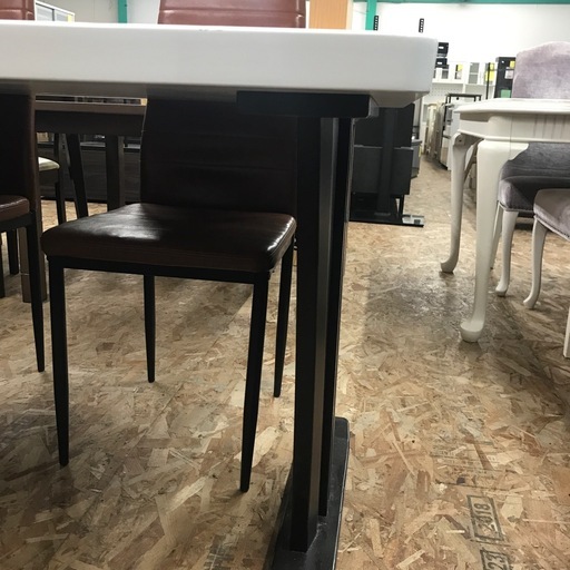 ジャングルジャングル貝塚店　ダイニングセット　2人用　イス　机　テーブル　白　茶色　長方形　横長　オシャレ　インテリア　家具　中古　貝