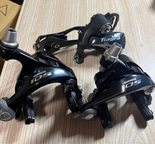SHIMANO    105ブレーキキャリパー