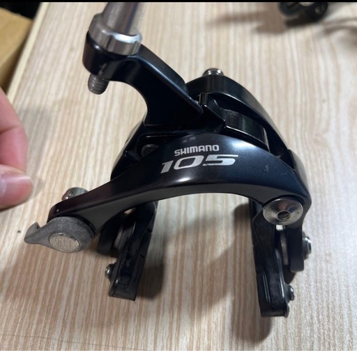 SHIMANO    105ブレーキキャリパー