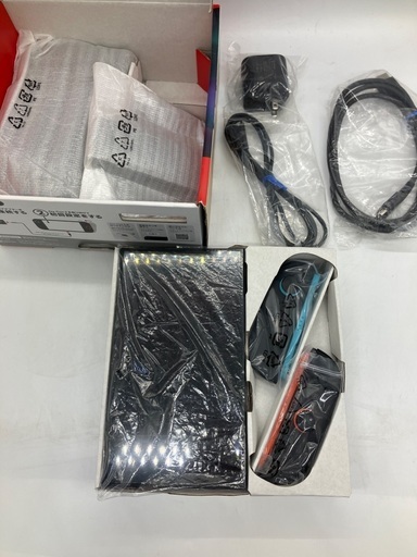 【トレファク足立扇店】Nintendo Switch2 BEE-01 ｺﾝﾄﾛｰﾗｰ2個･ACｱﾀﾞﾌﾟﾀｰ･HDMIｹｰﾌﾞﾙ付 ＊