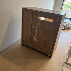 あま市発！LOWYAキッチンボード
の画像