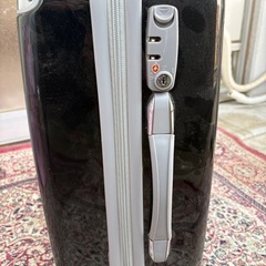 スーツケースの画像