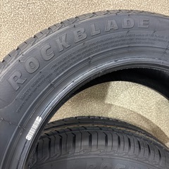 新品タイヤ2本の画像