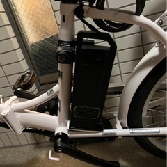 電動アシスト付き折りたたみ自転車の画像