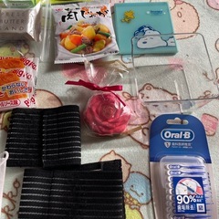 食品や日用品の画像