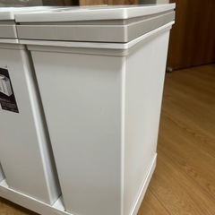 美品　ゴミ箱3分別 プッシュペールワゴン(60L)の画像