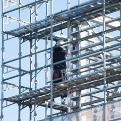 日給18,000円スタート｜月収45万可｜大手ゼネコン新築／鳶工（正社員） の画像