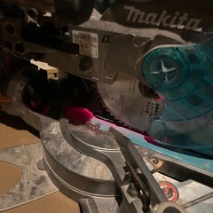 マキタ　スライド丸のこ　40V充電器セットの画像