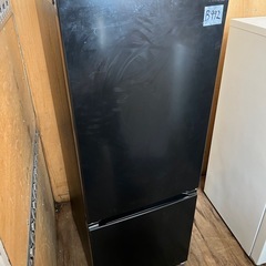 NO B992?福岡市内配送設置無料✨?ヤマダオリジナル 冷蔵庫 159L 右 