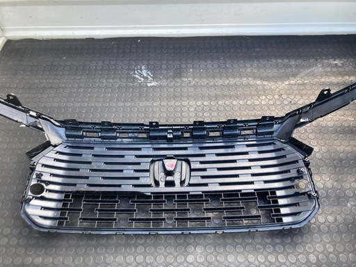 新古車外し DG5 WR-V 純正グリル ラジエーターグリル Z 特別仕様車 BLACK STYLE ブラックスタイル 71201-31X-J0/J2