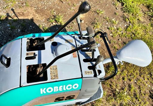KOBELCO SS 1/2 油圧ショベル、マイクロユンボ、小型:2馬力 250kg ガソリンエンジン ゴムキャタ静岡県 富士市発 下