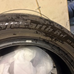 YOKOHAMA　 ブルーアース　 225 55 R18 SUVサイズ 中古タイヤ 2025年製の画像