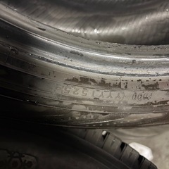 YOKOHAMA　 ブルーアース　 225 55 R18 SUVサイズ 中古タイヤ 2025年製の画像