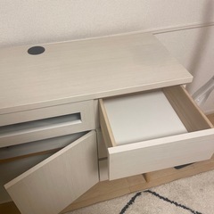 テレビ台の画像