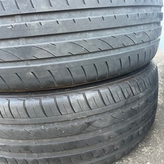 APTANY  アプタニィ　245/45ZR20 の画像