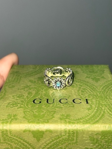 Gucci フラワーリング ほぼ新品