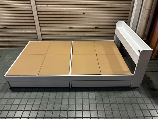 ★セミダブル★ ベッドフレーム 収納付き 引き出し収納 コンセント付き・長さ212cm×幅120cm×高さ27cm