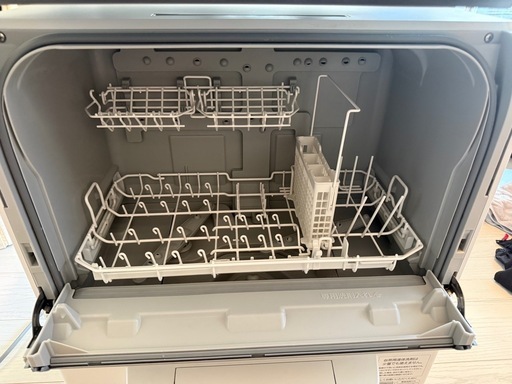 Panasonic パナソニック食器洗い乾燥機 NP-TSP1-W 2023年製