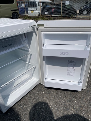 北九州市内配送無料　保証付き ダイウ レトロスタイル冷蔵庫 79L・右開き 1ドア クリームホワイト DR-C80AW