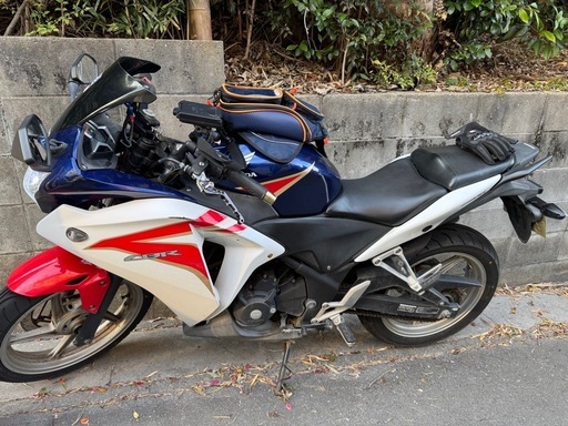 ホンダ CBR250R 売ります