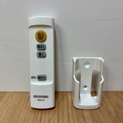 【美品】LEDシーリングライト 6畳用 IRIS OHYAMA CL6D-JA(リモコン付)の画像