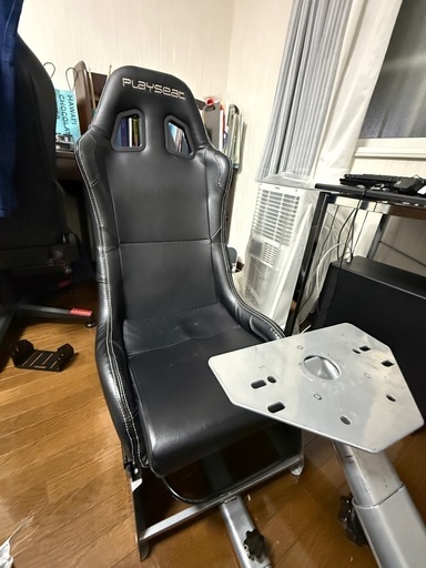 Playseat  Evolution ハンコンコックピット