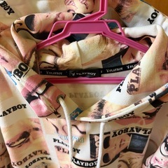 おしゃれなパーカーの画像