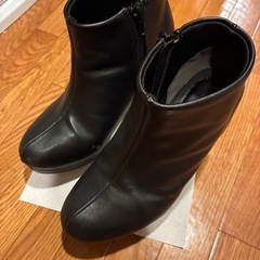 23.5 ブーツ の画像