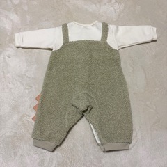 ☃冬物SALE☃ 春夏産まれベビーさんにピッタリ 恐竜さんのロンパースの画像