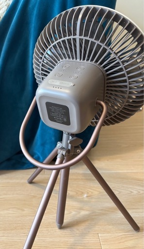 新品 充電式 扇風機 三脚 リモコン LEDライト ケース付