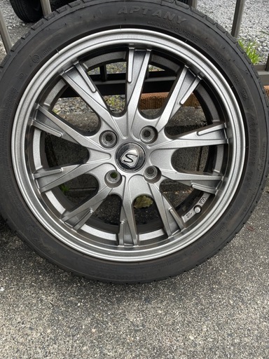 APTANYホイール　タイヤセット