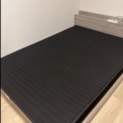 ベッドフレームのみの画像
