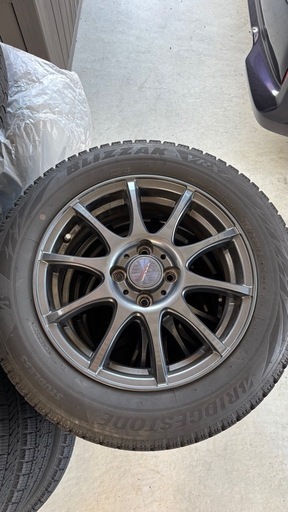 175/65r15のホイール付きスタッドレス